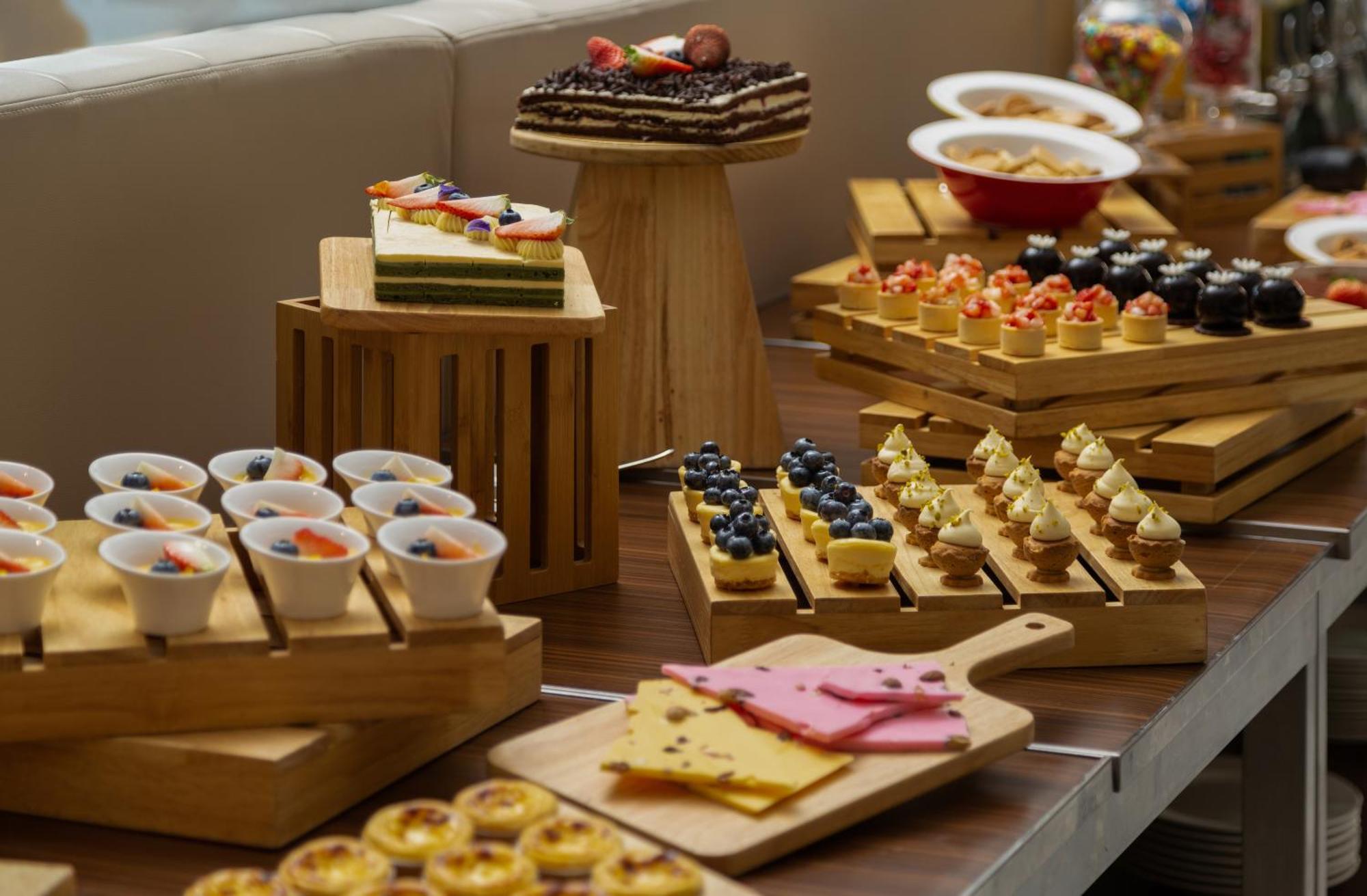 Doubletree By Hilton Hongqiao Hotel